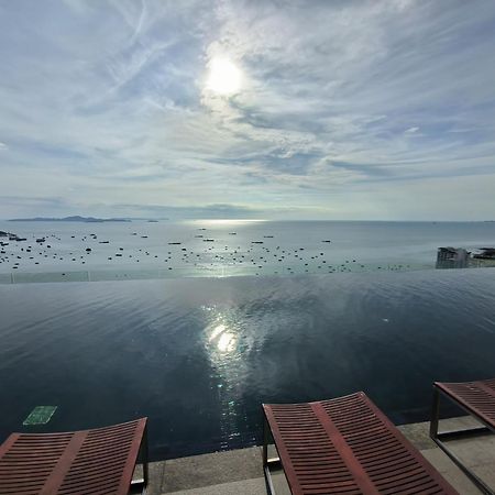 Centric Sea Pattaya Bed & Breakfast Dış mekan fotoğraf