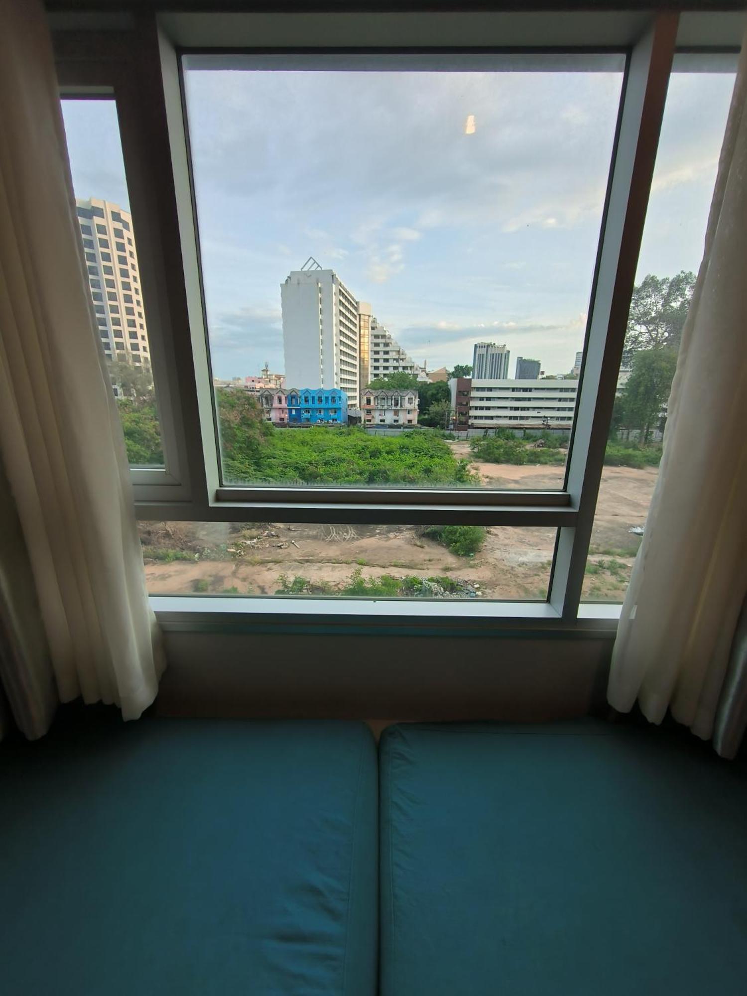 Centric Sea Pattaya Bed & Breakfast Dış mekan fotoğraf
